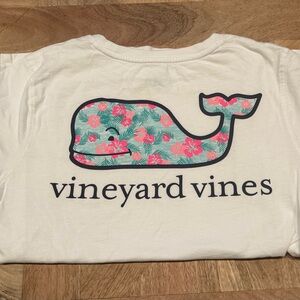 Vineyard Vines Women’s Pocket Whale T-Shirt